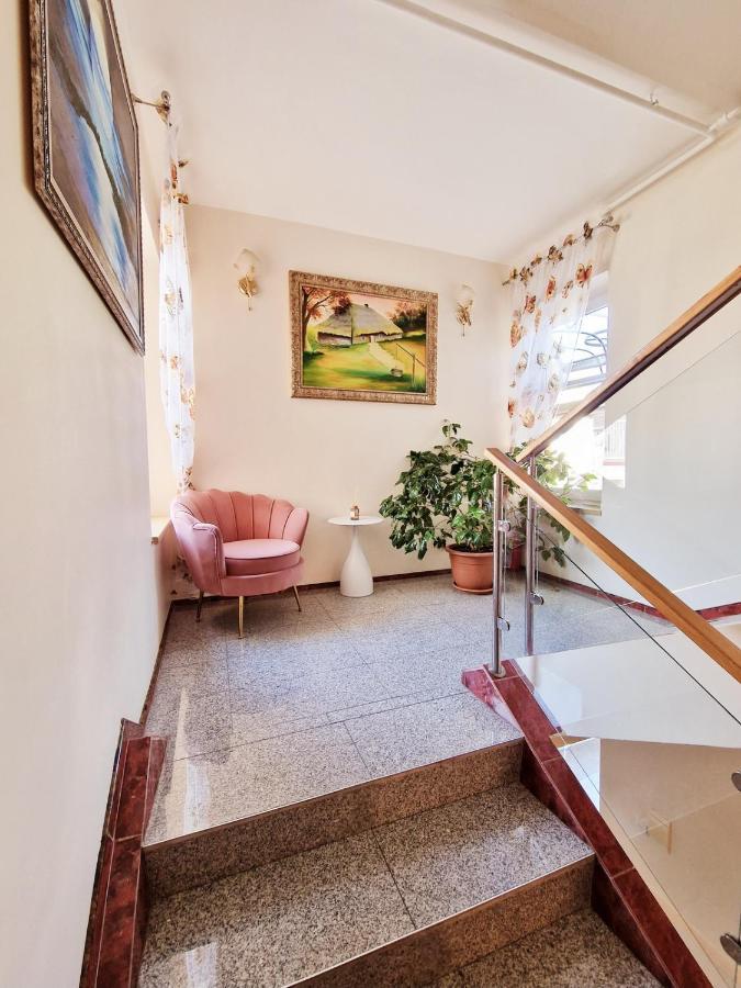 Justinos Vila Palanga Esterno foto